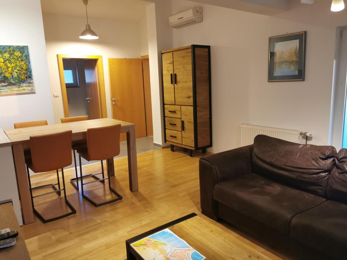 Bc Apartments - Mit Zentralheizung Senj  Exteriér fotografie